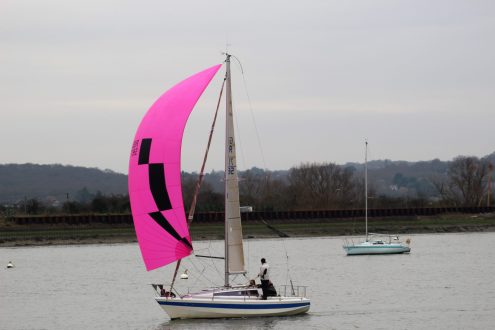 winter yacht racing on the river crouch